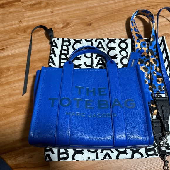Marc Jacobs Vibrant Blue Satchel - Picture 6 of 7